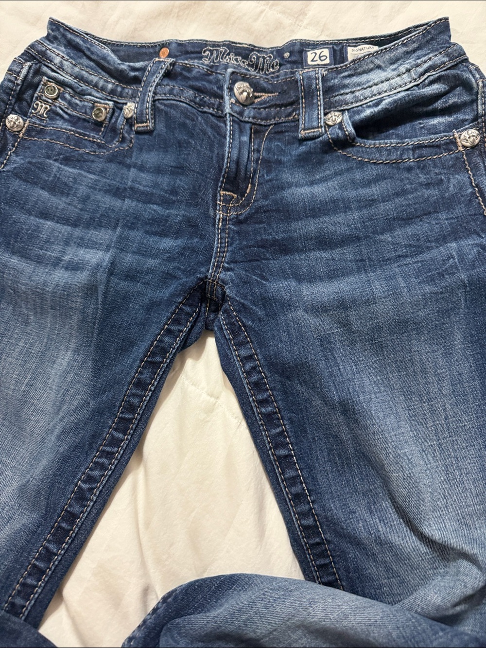 Miss Me Women's Medium Blue Washed Skinny Jeans size 26 x 25-1/2” inseam. - Picture 2 of 6